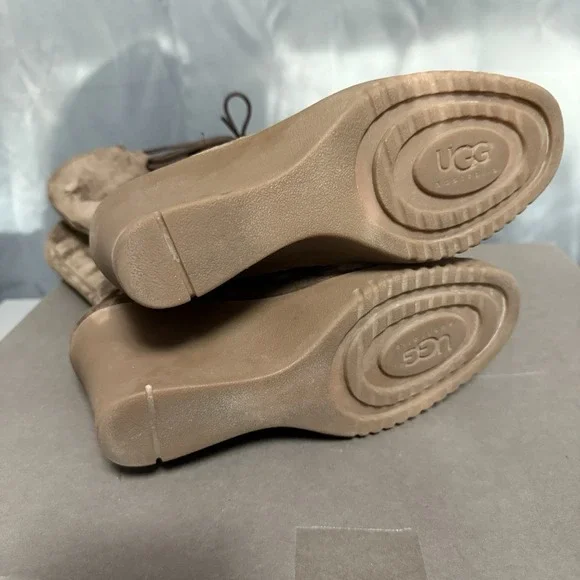 UGG Australia Elsey 5596 Brown Suede Shearling Wedge Boots Women's 7 M Fur Lined - Picture 9 of 12